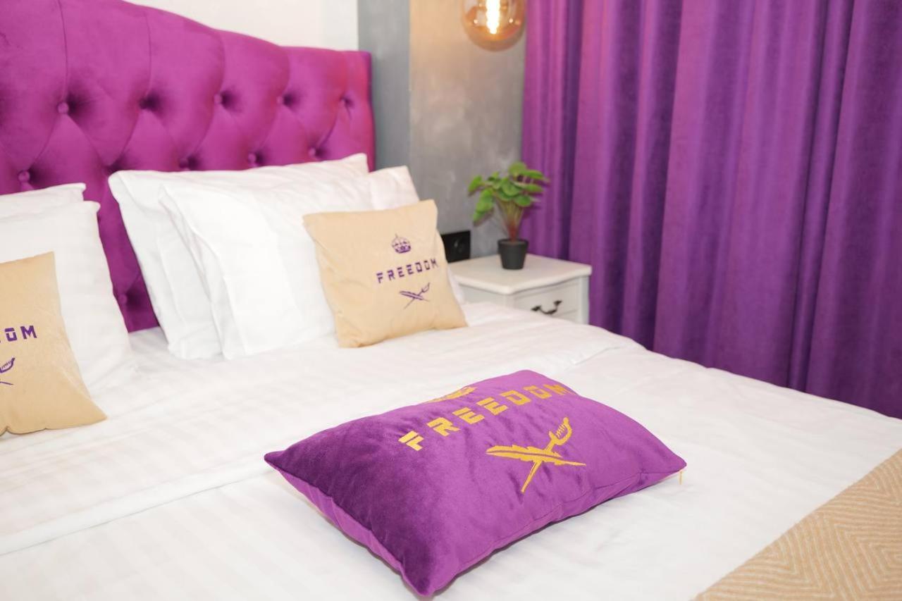 Don Papa Apartments In City Center Kijów Zewnętrze zdjęcie